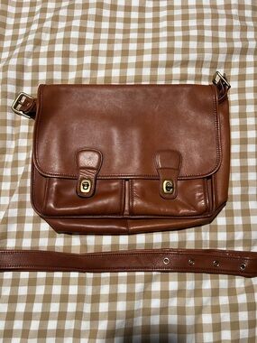 Coach Classic Tan Field Messenger Bag 18000